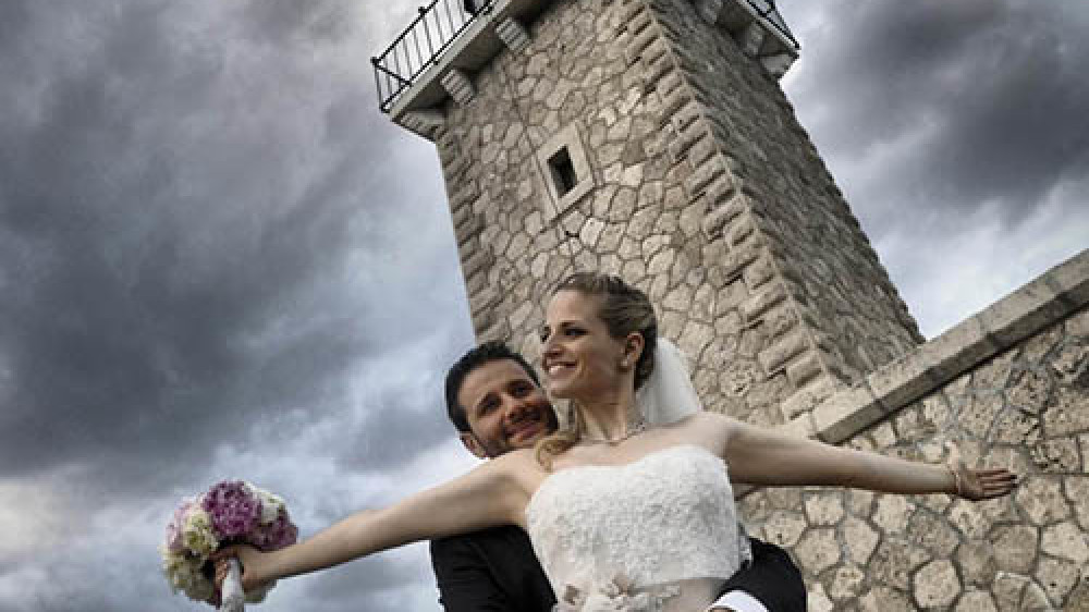 dayafter-savvas-eleni-featured