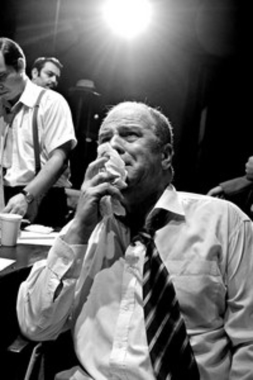 12 enorkoi – copyright Yiannis Velissaridis – Cover