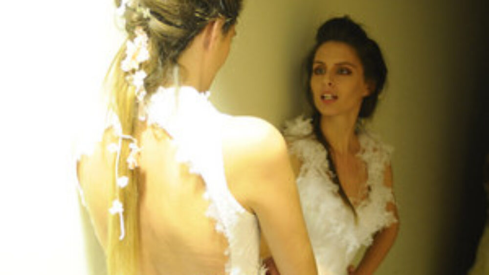 Pret a porter – Copyright Yiannis Velissaridis – Cover